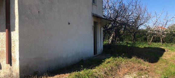 Casa de 7 habitaciónes en Giuliano Teatino, Italy No. 151071 2