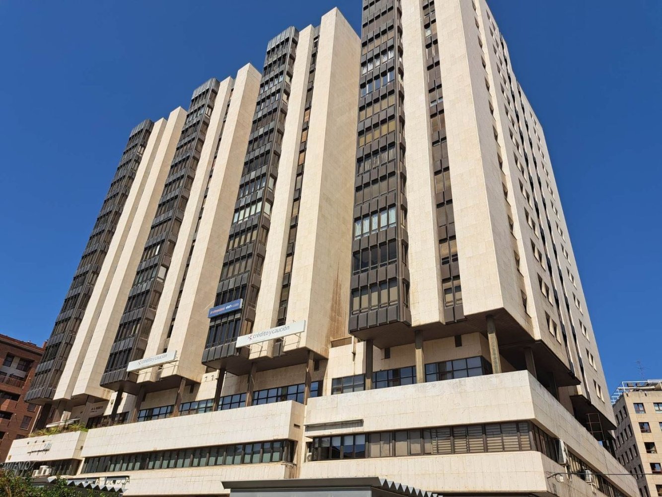 2 bedrooms Apartment in Zaragoza, Spain No. 154852