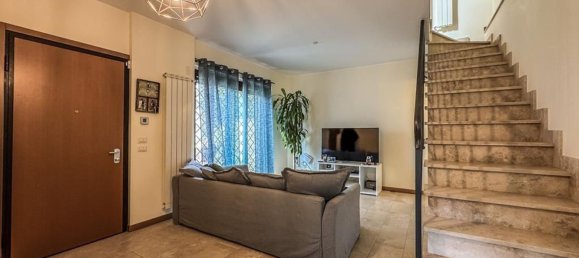 6 rooms Villa in Rome, Italy No. 61171 2