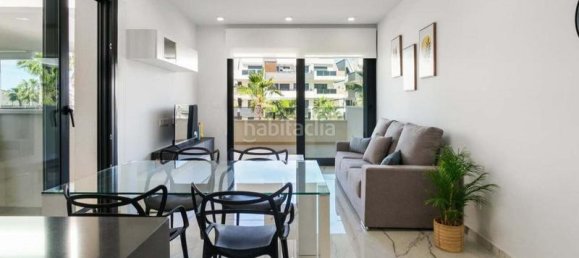Apartamento de 2 dormitorios en Alicante, Spain No. 143094 9