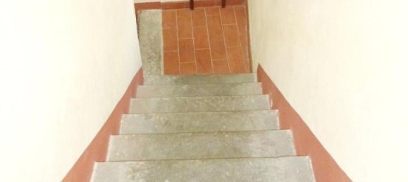 4 rooms Apartment in Vicopisano, Italy No. 38670 14