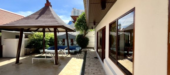 4 bedrooms Villa for sale in Pattaya, Chonburi, Eastern Thailand, Thailand № 146065 16