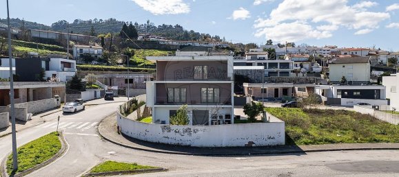 4 bedrooms House in Braga, Portugal No. 183665 48