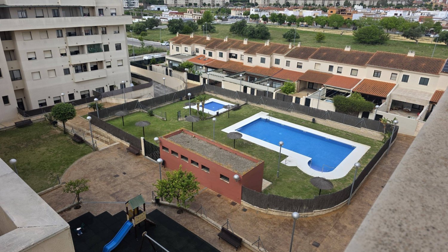 Квартира с 2 спальнями в Херес, Испания № 211535