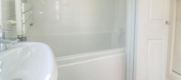 2 bedrooms House in Edenbridge, United Kingdom No. 10767 3