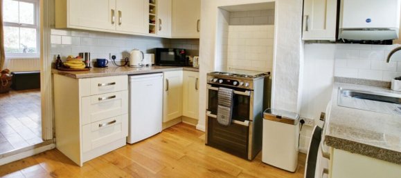 2 bedrooms House in Edenbridge, United Kingdom No. 10767 2