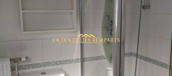 3 bedrooms House in Montreuil, France No. 53119 11