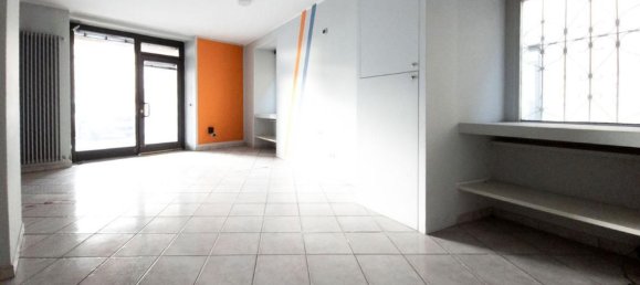 35m² Commercial property in Urgnano, Italy No. 277959 6