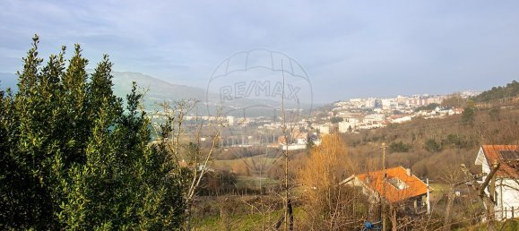 2 bedrooms House in Vila Real, Portugal No. 23001 19