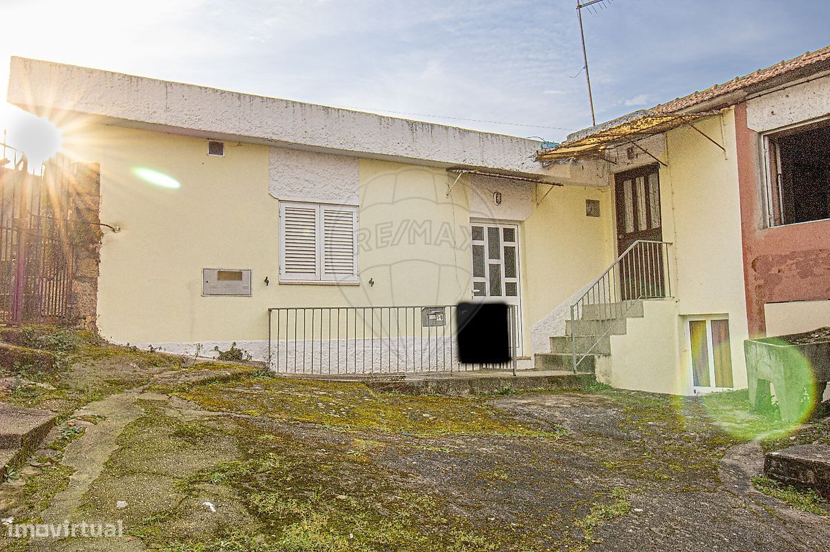 2 bedrooms House in Vila Real, Portugal No. 23001