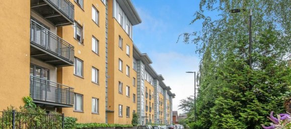 2 bedrooms Apartment in London, United Kingdom No. 12572 2