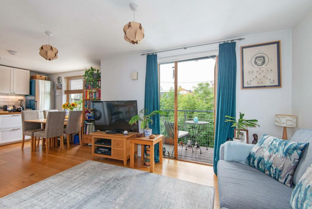 2 bedrooms Apartment in London, United Kingdom No. 12572