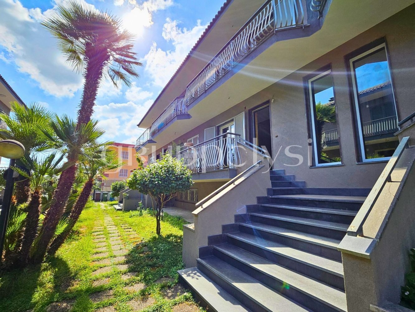 Villa de 4 habitaciónes en Mugnano di Napoli, Italy No. 295697