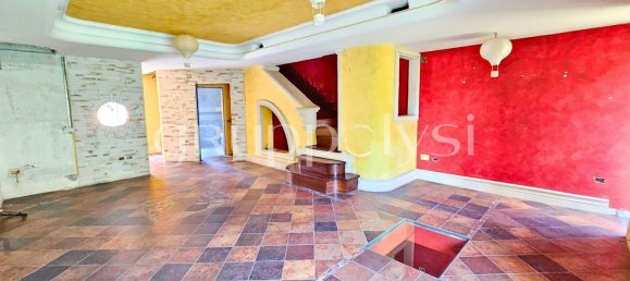 Villa de 4 habitaciónes en Mugnano di Napoli, Italy No. 295697 9