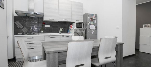 2 bedrooms Apartment in Genoa, Italy No. 305624 13