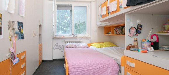 2 bedrooms Apartment in Genoa, Italy No. 305624 21