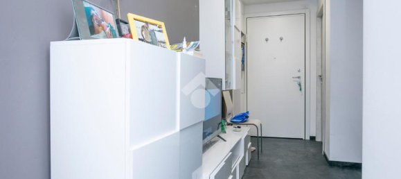 2 bedrooms Apartment in Genoa, Italy No. 305624 2