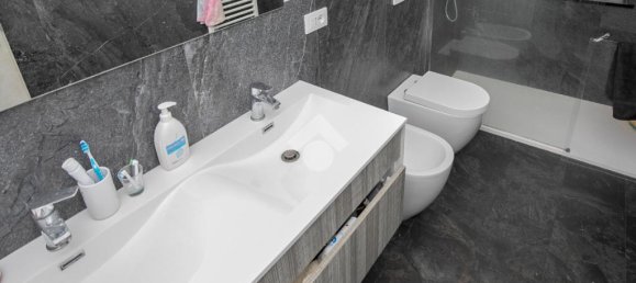 2 bedrooms Apartment in Genoa, Italy No. 305624 30