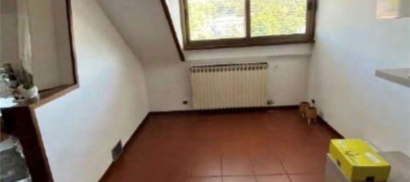5 rooms Apartment in Merate, Italy No. 5215 7