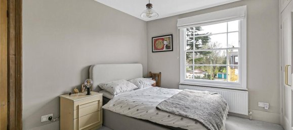 3 bedrooms House in Finchley, United Kingdom No. 6696 26