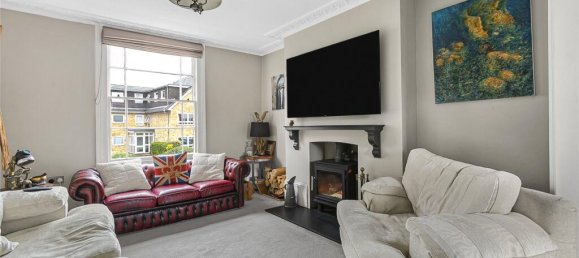 3 bedrooms House in Finchley, United Kingdom No. 6696 2