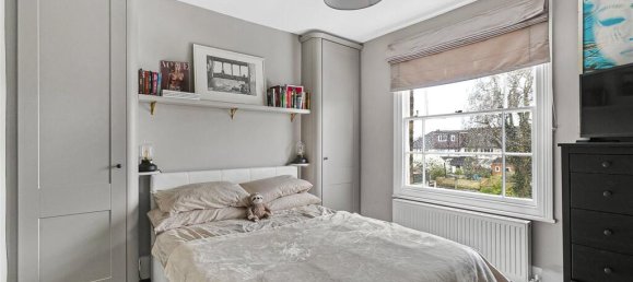 3 bedrooms House in Finchley, United Kingdom No. 6696 25