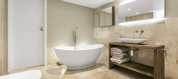 3 bedrooms House in Finchley, United Kingdom No. 6696 39