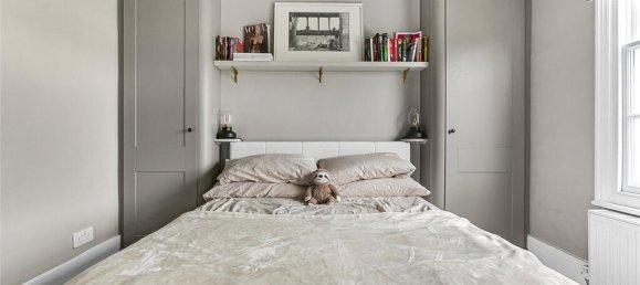 3 bedrooms House in Finchley, United Kingdom No. 6696 31