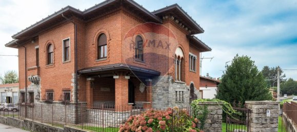 Вилла с 6 спальнями в Ераго кон Ораго, Италия № 361243 2