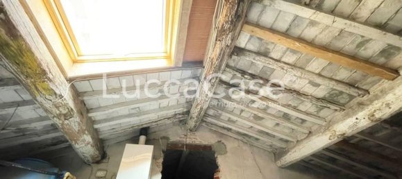 Büro in Seravezza, Italy 150m², Nr. 152971 22