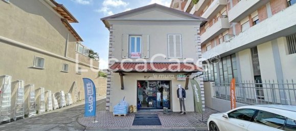 Büro in Seravezza, Italy 150m², Nr. 152971 38
