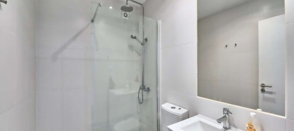 9 bedrooms Apartment in Lisbon, Portugal No. 120237 33