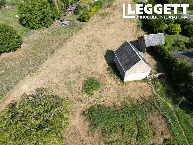  Land in Varennes, France No. 78206