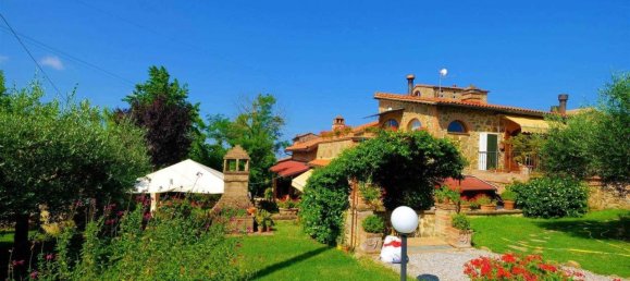 8 rooms House in Trequanda, Italy No. 26239 15