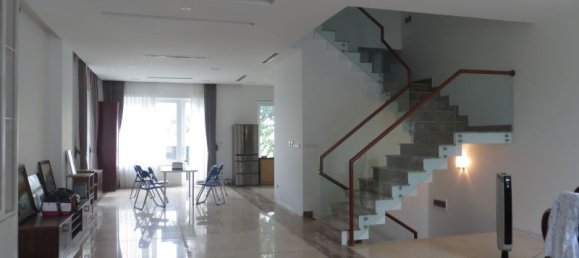 Вилла с 4 спальнями в Лонгбьен, Вьетнам № 3695 4