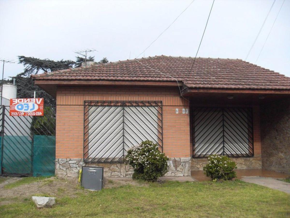 2 bedrooms House in Mar del Plata, Argentina No. 100041