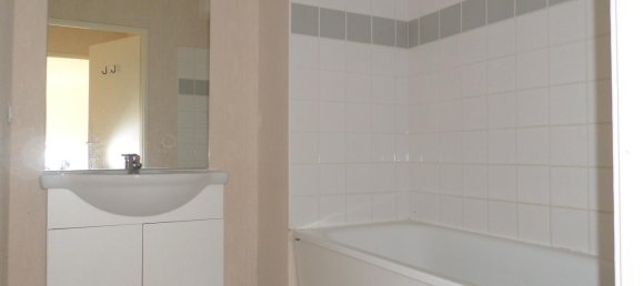 Apartamento de 1 dormitorio en Henin-Beaumont, France No. 76461 5