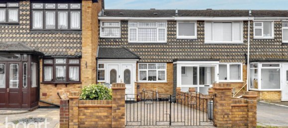 3 bedrooms House in Rainham, United Kingdom No. 4844 2