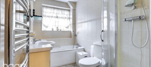 3 bedrooms House in Rainham, United Kingdom No. 4844 12