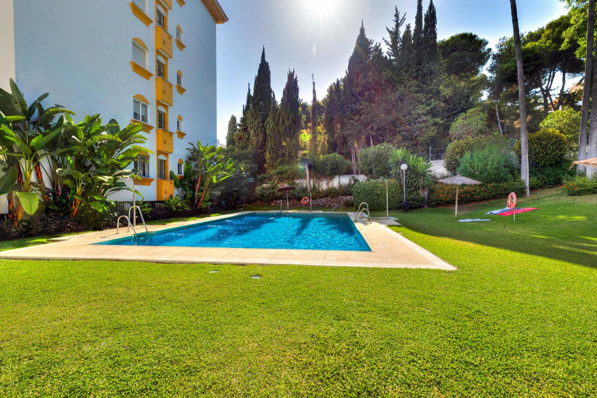 2 bedrooms Apartment in Marbella, Spain No. 261140