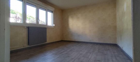 Studio in Pont-Sainte-Maxence, France, Nr. 300554 2