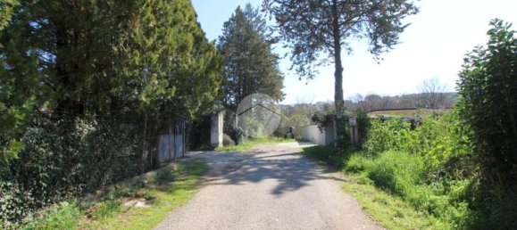 697m² Land in Fara in Sabina, Italy No. 152474 11