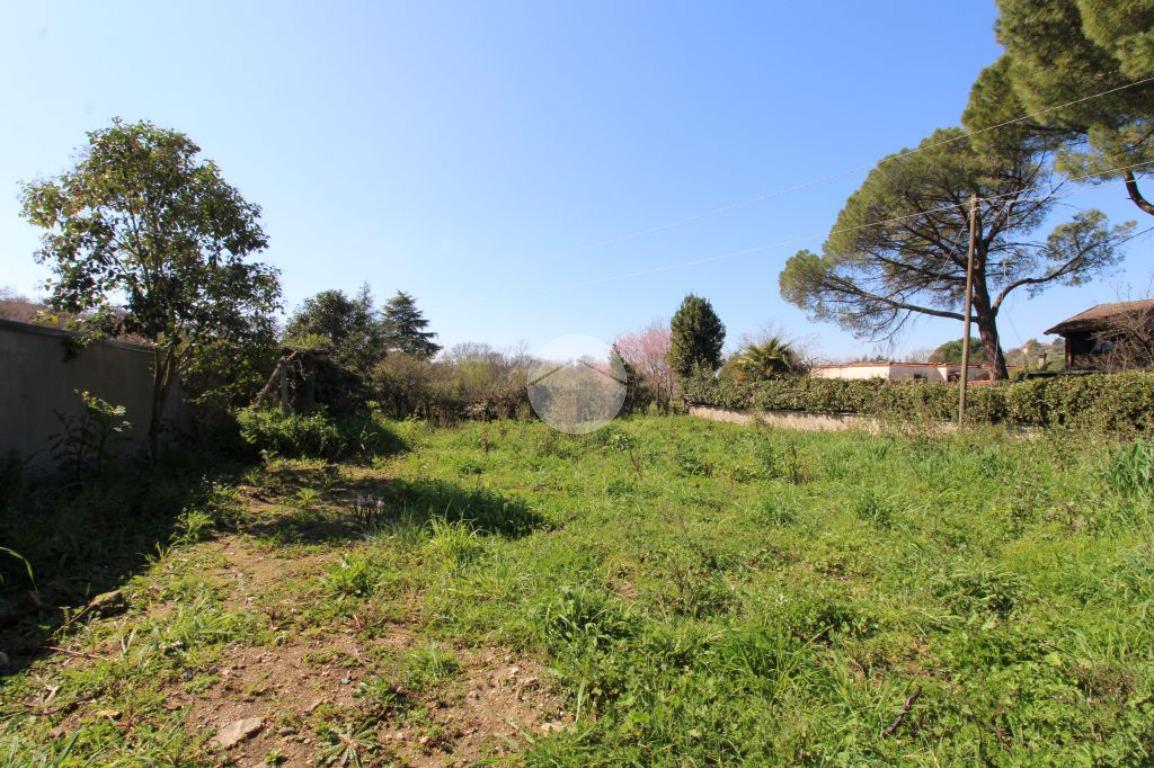 697m² Land in Fara in Sabina, Italy No. 152474