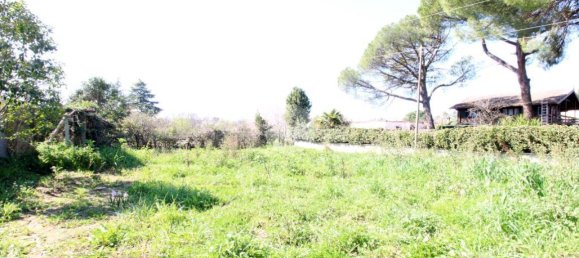 697m² Land in Fara in Sabina, Italy No. 152474 10