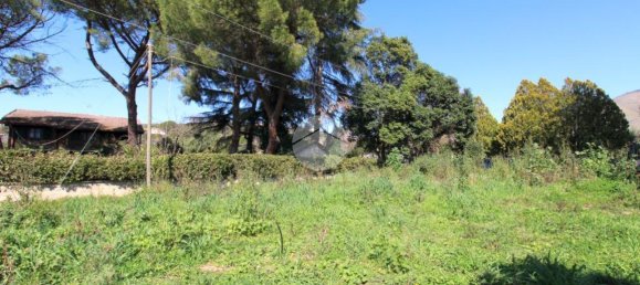 697m² Land in Fara in Sabina, Italy No. 152474 3