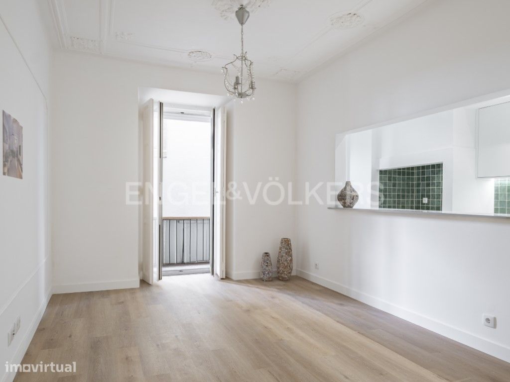 3 bedrooms Apartment in Lisbon, Portugal No. 344870