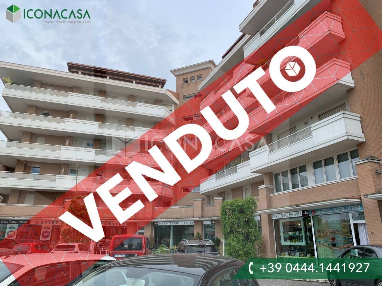 3 rooms Apartment in Vicenza, Italy No. 18574