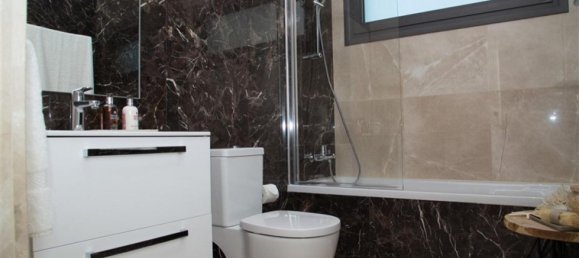 Studio in Limassol, Cyprus No. 2093 10