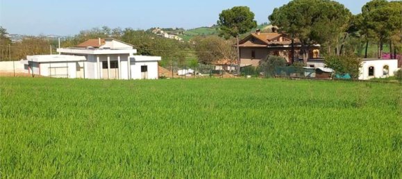 Terreno en Osimo, Italy 1300 m² No. 122224 8