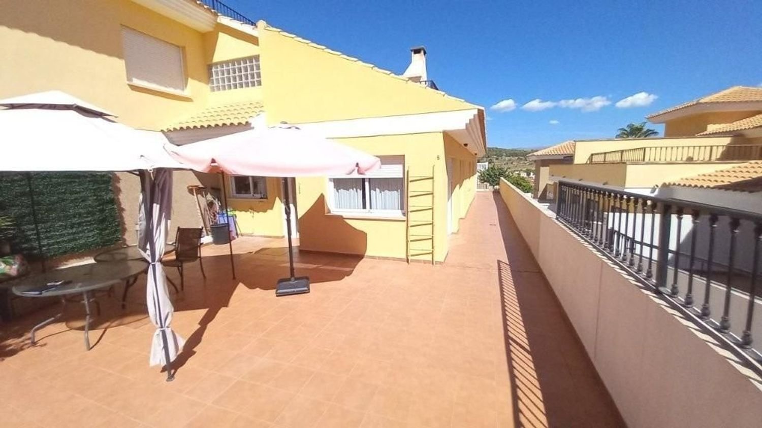 5 bedrooms House in Alicante, Spain No. 151772